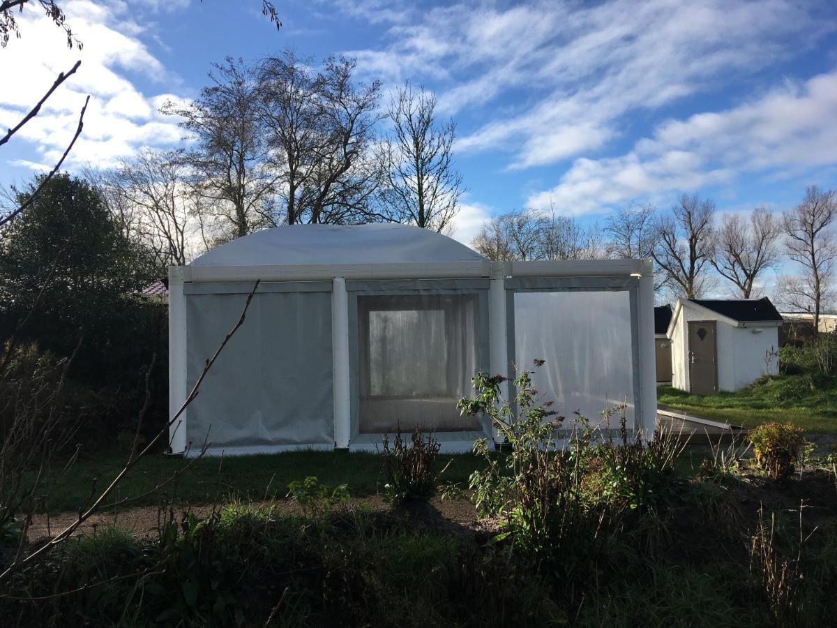 מלון Sint Maartensvlotbrug Safaritent Glamping Tent Nabij Sint Maartenszee מראה חיצוני תמונה