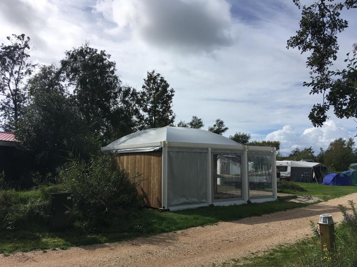 מלון Sint Maartensvlotbrug Safaritent Glamping Tent Nabij Sint Maartenszee מראה חיצוני תמונה